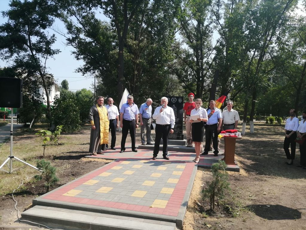 В городе Жирновске открыта памятная стела ветеранам группы советских войск в Германии 